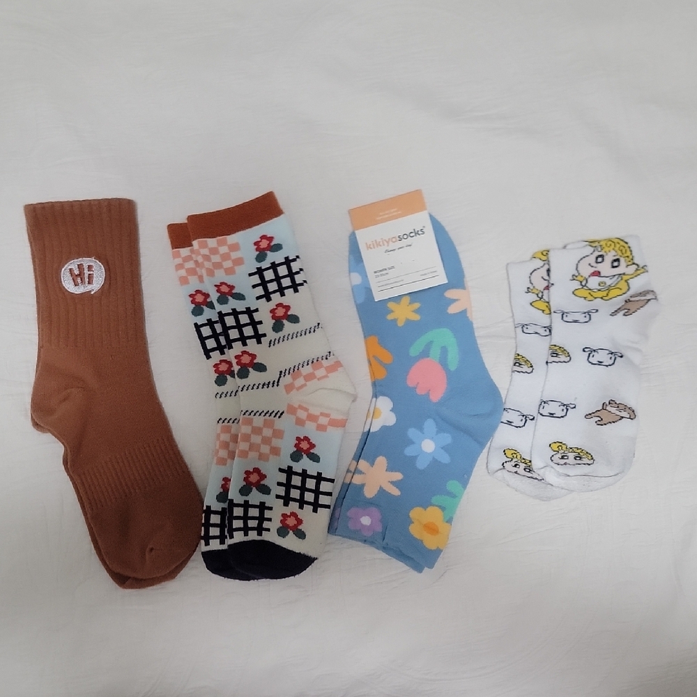 Set Of 4 Made In Korea Colorful Designed Patterned Socks Unique One Of A Kind